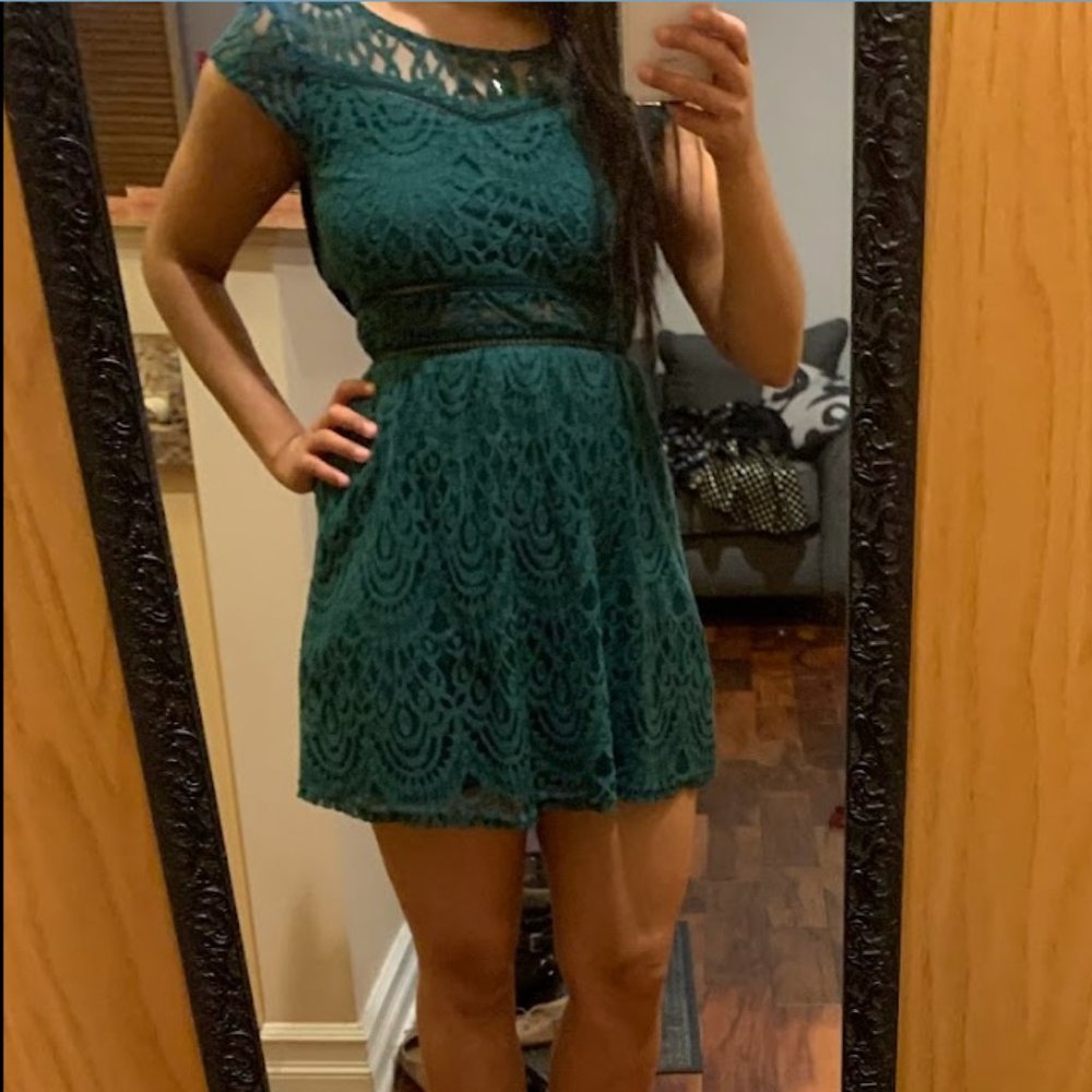 Cute H&M Green Dress!